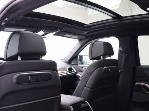 Used 2026 BMW X6 M60i image 27