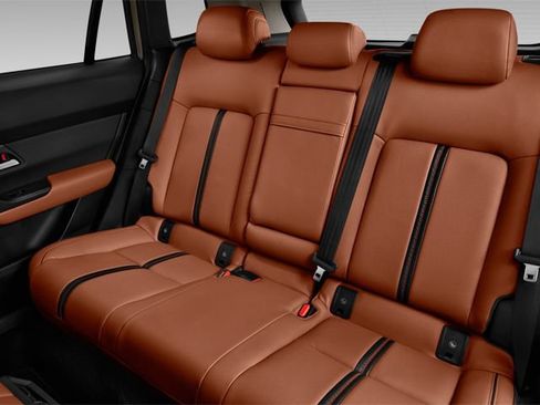 Used 2025 MAZDA CX-50 AWD 2.5 S w/ Premium Package image 11