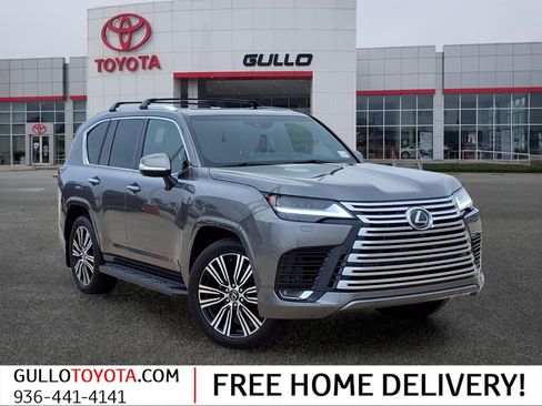 Used 2024 Lexus LX 600 4WD w/ Luxury Package image 1