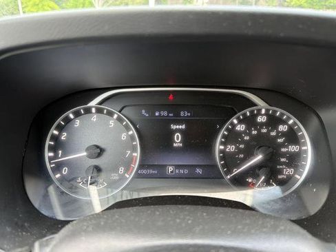 Certified 2025 Nissan Frontier SV RWD image 16