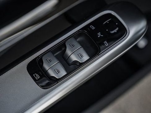 New 2026 Mercedes-Benz GLC 300 4MATIC image 34