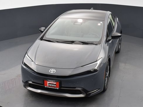 Used 2023 Toyota Prius Limited AWD/4WD image 27