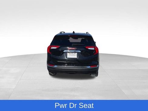 Certified 2022 GMC Terrain SLT w/ Infotainment Package II image 9