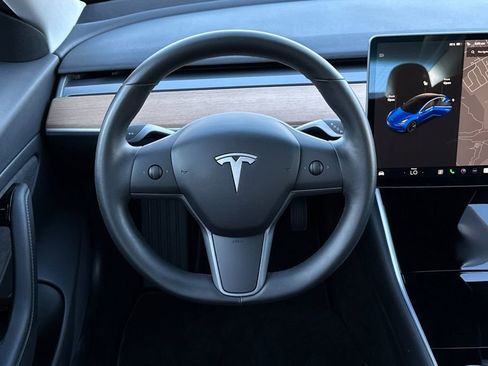 Used 2018 Tesla Model 3 Long Range image 14