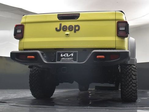 Used 2024 Jeep Gladiator Mojave w/ Technology Group image 37