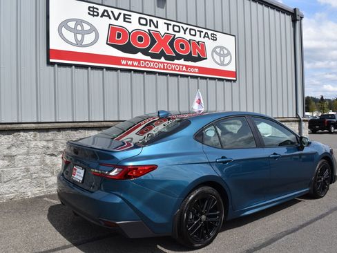 Certified 2025 Toyota Camry SE w/ Convenience Package AWD/4WD image 5