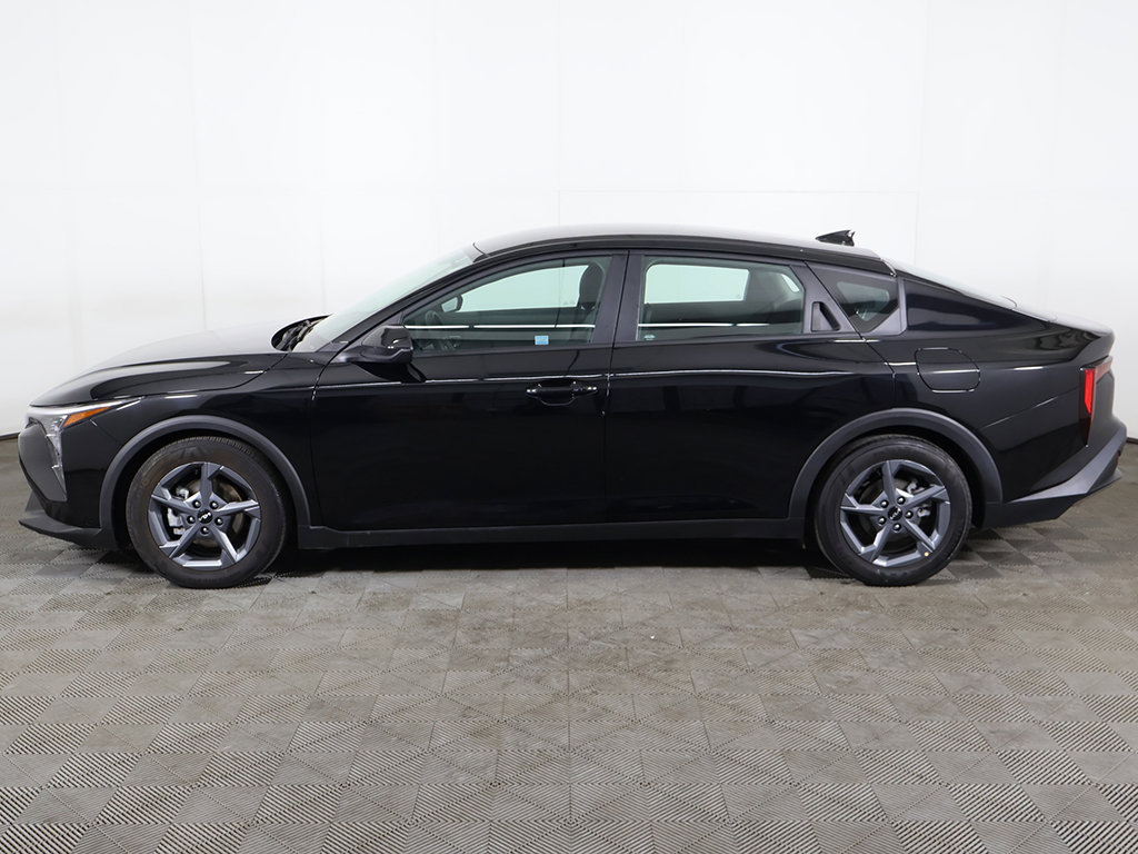 Used 2025 Kia K4 FWD image 15
