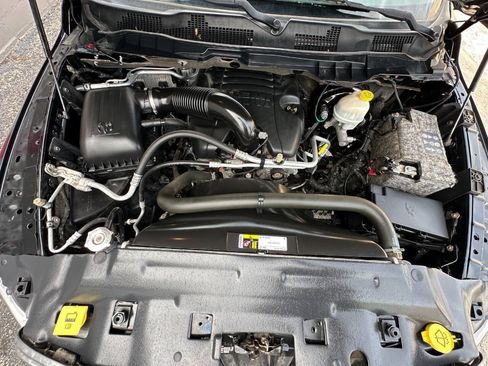 Used 2014 RAM 1500 Limited AWD/4WD image 30