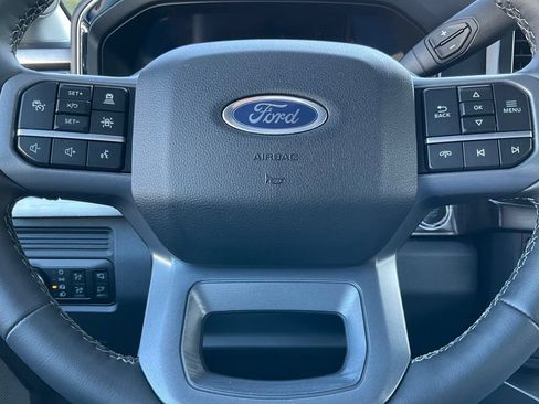 New 2026 Ford F250 Lariat w/ Black Appearance Package AWD/4WD image 57