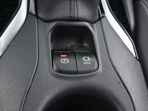 Used 2024 Toyota Corolla Cross AWD Hybrid image 21
