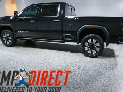 Used 2024 GMC Sierra 2500 Denali w/ Denali Reserve Package AWD/4WD image 10