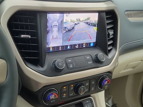 Certified 2023 GMC Acadia Denali w/ Denali Ultimate Package FWD image 28