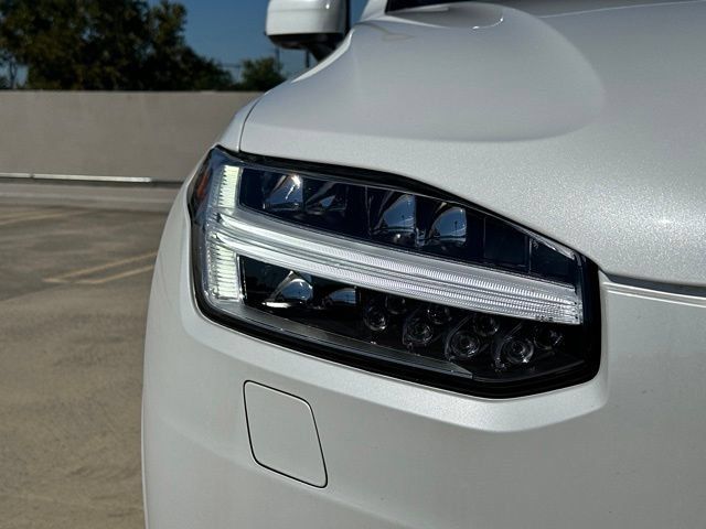 Certified 2023 Volvo XC90 B6 Ultimate w/ Protection Package AWD/4WD image 12