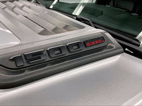 Used 2022 RAM 1500 Laramie w/ Night Edition AWD/4WD image 37