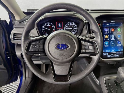Used 2025 Subaru Crosstrek 2.5i Premium AWD/4WD image 3
