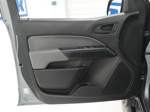 Used 2020 Chevrolet Colorado W/T w/ WT Convenience Package RWD image 5