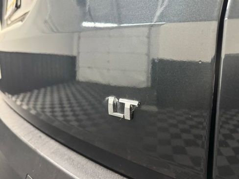 Used 2019 Chevrolet Traverse LT image 35