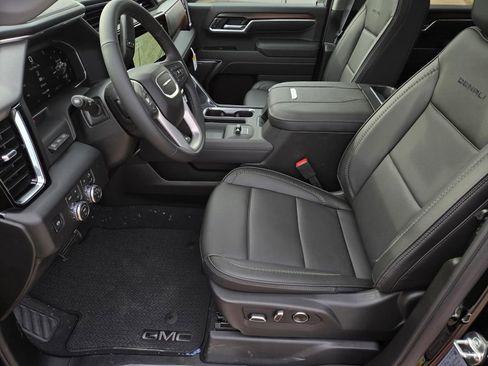 New 2026 GMC Sierra 2500 Denali w/ Denali Reserve Package image 6