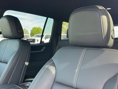 New 2027 GMC Acadia Elevation FWD image 14