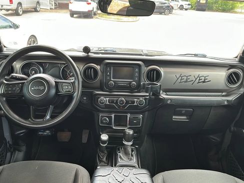 Used 2020 Jeep Gladiator Sport w/ Trailer Tow Package AWD/4WD image 24