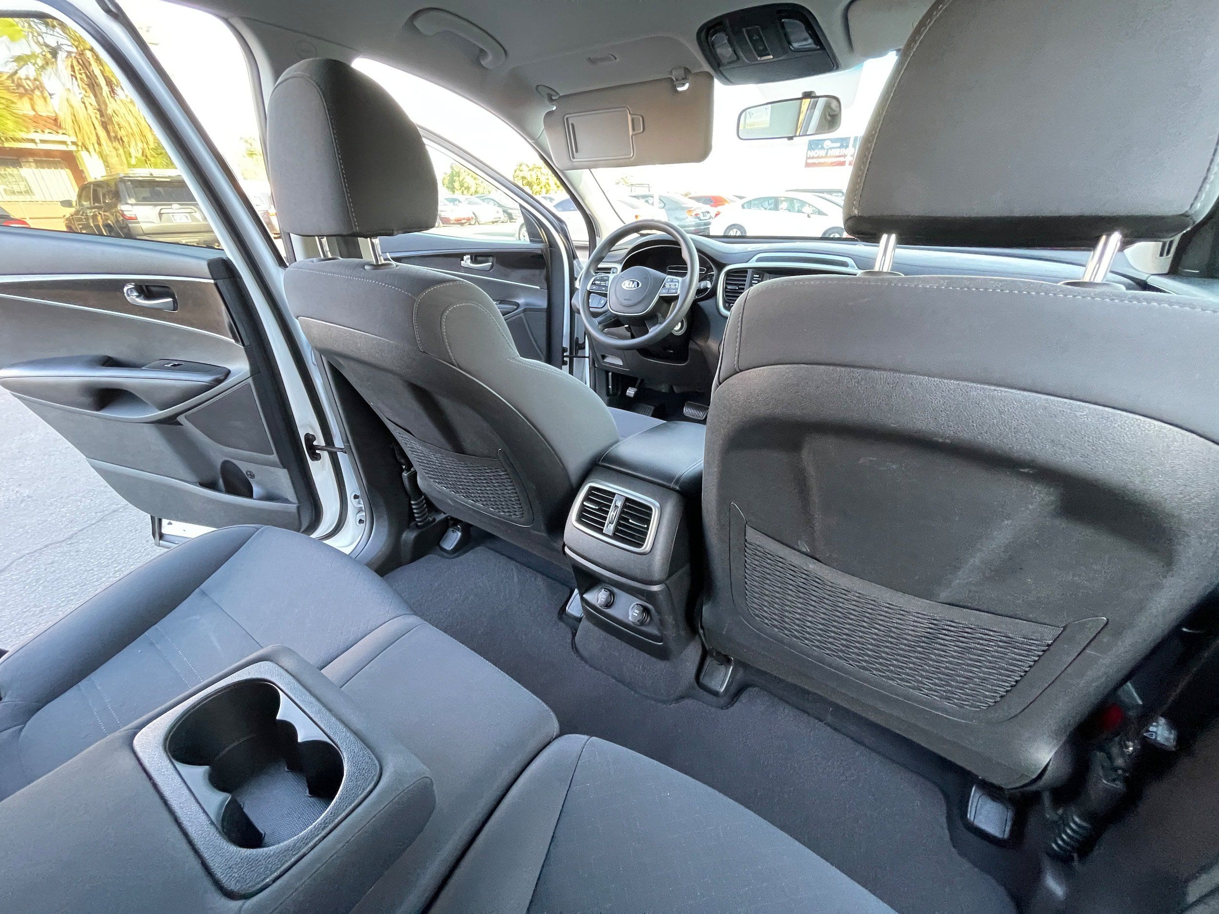 Used 2019 Kia Sorento FWD image 27