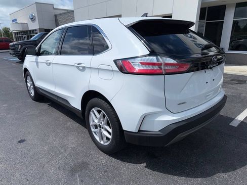 Used 2023 Ford Edge SEL w/ Convenience Package AWD/4WD image 2