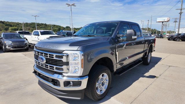 Used 2026 Ford F250 XLT AWD/4WD image 3