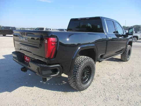 New 2026 GMC Sierra 2500 Denali Ultimate AWD/4WD image 5