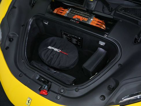 Used 2025 Ferrari SF90 Spider AWD/4WD image 68