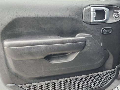 Used 2021 Jeep Gladiator Rubicon w/ Trailer Tow Package image 23