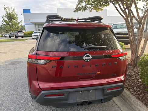 Used 2023 Nissan Pathfinder Rock Creek AWD/4WD image 9