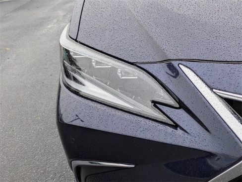 Certified 2025 Lexus ES 350 Ultra Luxury image 10
