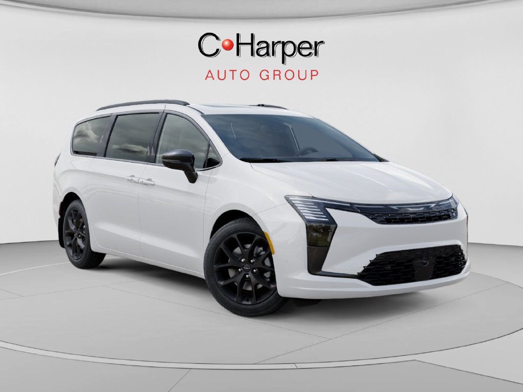 Used 2027 Chrysler Pacifica Limited AWD/4WD image 5