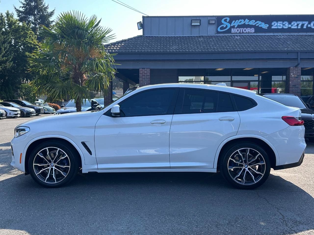 Used 2021 BMW X4 xDrive30i w/ M Sport Package AWD/4WD image 3