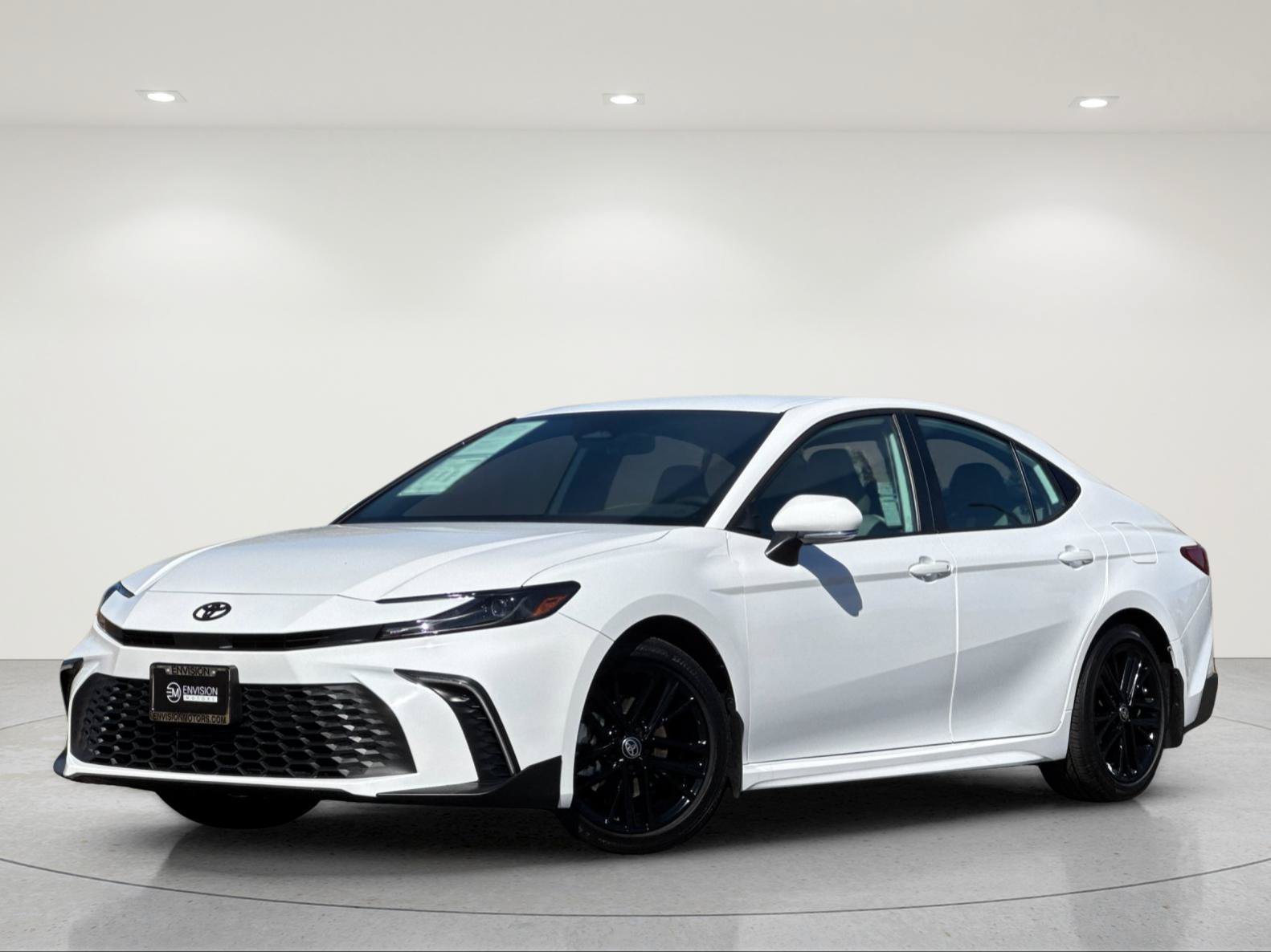 Used 2026 Toyota Camry SE w/ Multimedia Upgrade Package FWD image 2