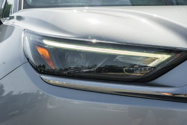 Used 2024 Toyota Grand Highlander AWD Hybrid image 16
