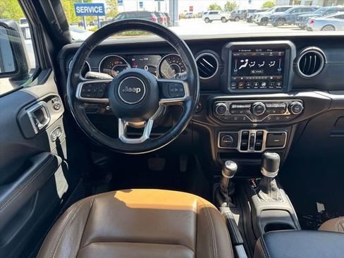 Used 2020 Jeep Wrangler Unlimited Sahara AWD/4WD image 13