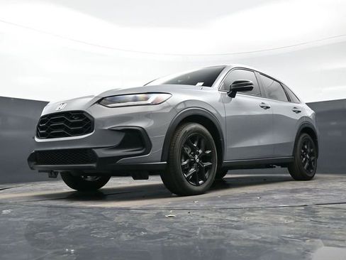 Certified 2025 Honda HR-V Sport image 37