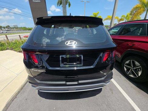 Used 2026 Hyundai Tucson SE FWD image 6