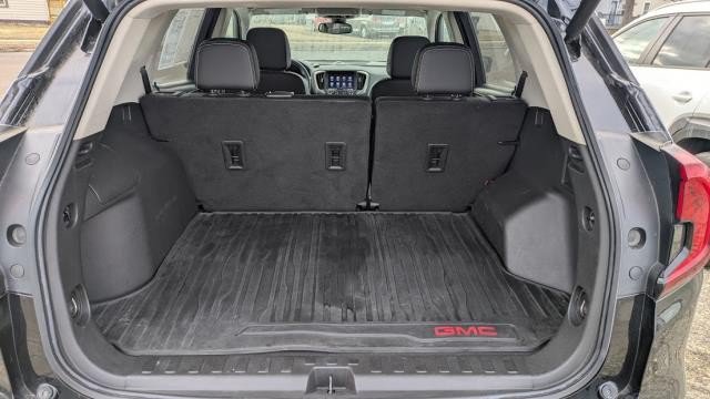Used 2022 GMC Terrain Denali w/ Black Diamond Edition AWD/4WD image 19