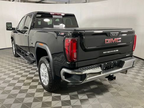 Used 2022 GMC Sierra 3500 SLT w/ SLT Premium Package AWD/4WD image 4
