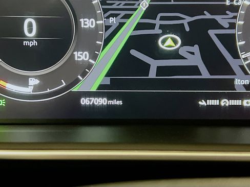 Used 2019 Land Rover Range Rover Sport SE image 8