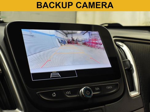 Used 2023 Chevrolet Malibu LT w/ Driver Confidence Package FWD image 4