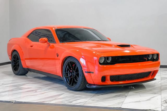 Used 2018 Dodge Challenger SRT Hellcat RWD image 9
