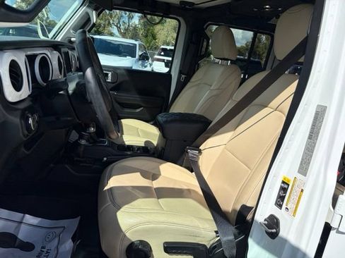 Used 2020 Jeep Wrangler Unlimited Sport S AWD/4WD image 15
