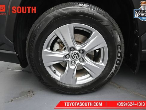 Used 2022 Toyota RAV4 XLE w/ Convenience Package AWD/4WD image 34