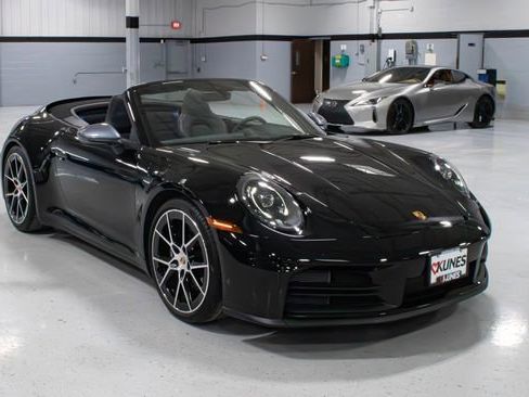 Used 2025 Porsche 911 Carrera T image 2