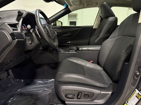 Used 2022 Lexus ES 350 w/ Premium Package image 12