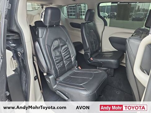 Used 2018 Chrysler Pacifica Touring-L Plus image 29