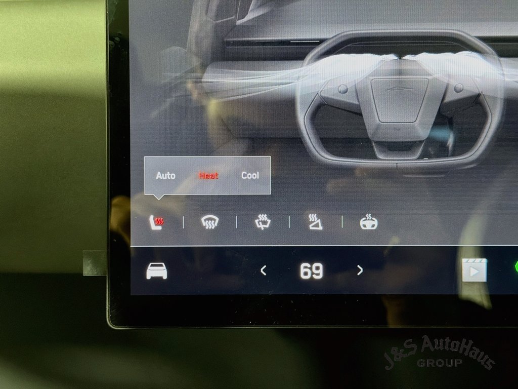 Used 2026 Tesla Cybertruck AWD Crew Cab image 26